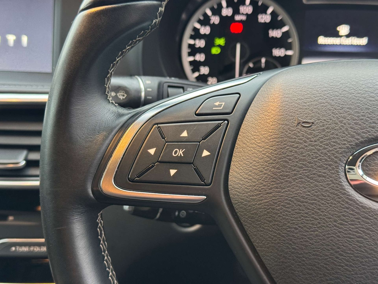 Used Infiniti Q30 2017 for sale - 77187773: Photo 31