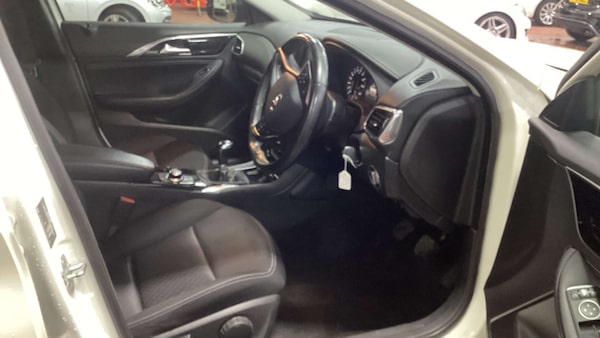 Used Infiniti Q30 2017 for sale - 76350457: Photo 10