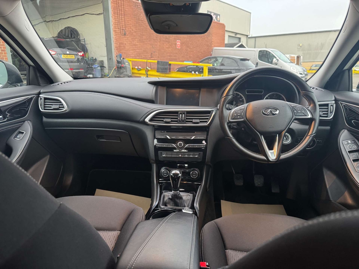 Used Infiniti Q30 2017 for sale - 76350457: Photo 29