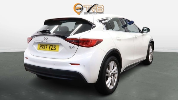 Used Infiniti Q30 2017 for sale - 76350457: Photo 4