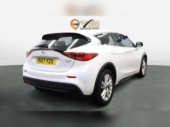Used Infiniti Q30 2017 for sale - 76350457: Photo 4