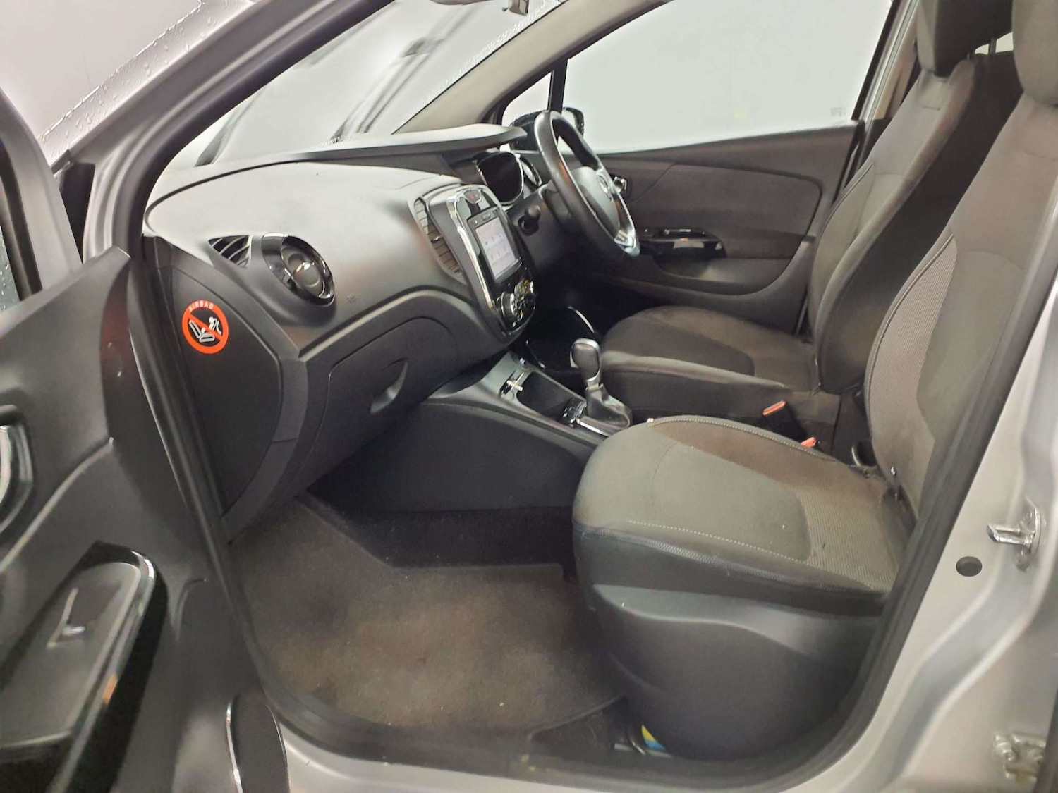 Used Renault Captur 2016 for sale - 76563173: Photo 10