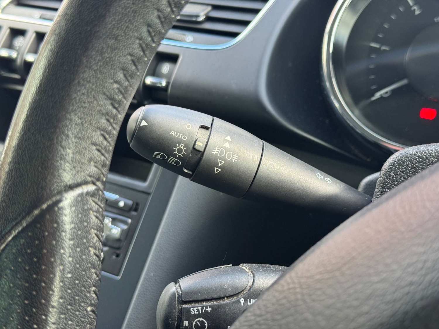 Used Peugeot 3008 2015 for sale - 76520324: Photo 31