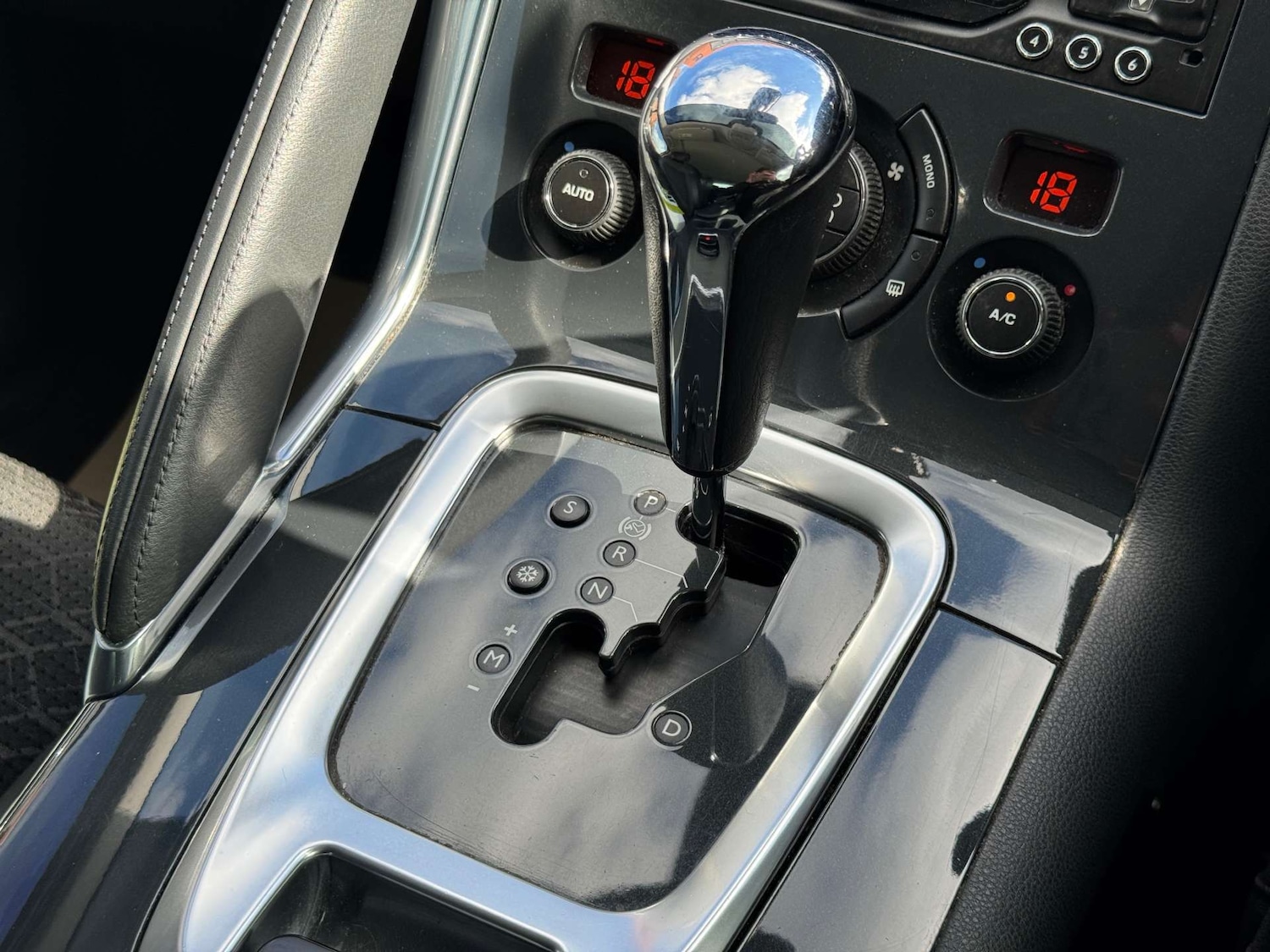 Used Peugeot 3008 2015 for sale - 76520324: Photo 40