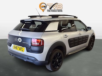 Used Citroen C4 Cactus 2017 for sale - 76101592: Photo