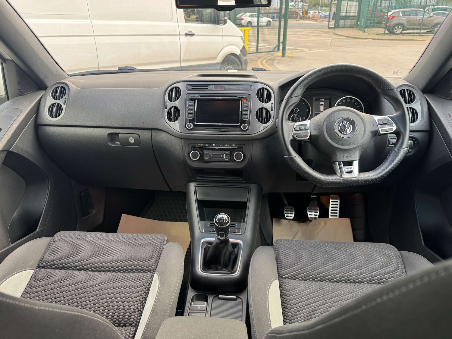 Used Volkswagen Tiguan 2012 for sale - 76241033: Photo 30