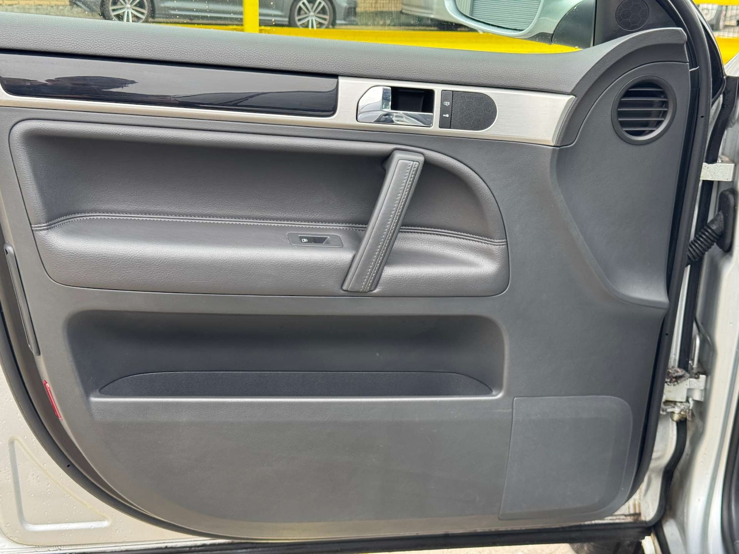 Used Volkswagen Touareg 2008 for sale - 76241035: Photo 57