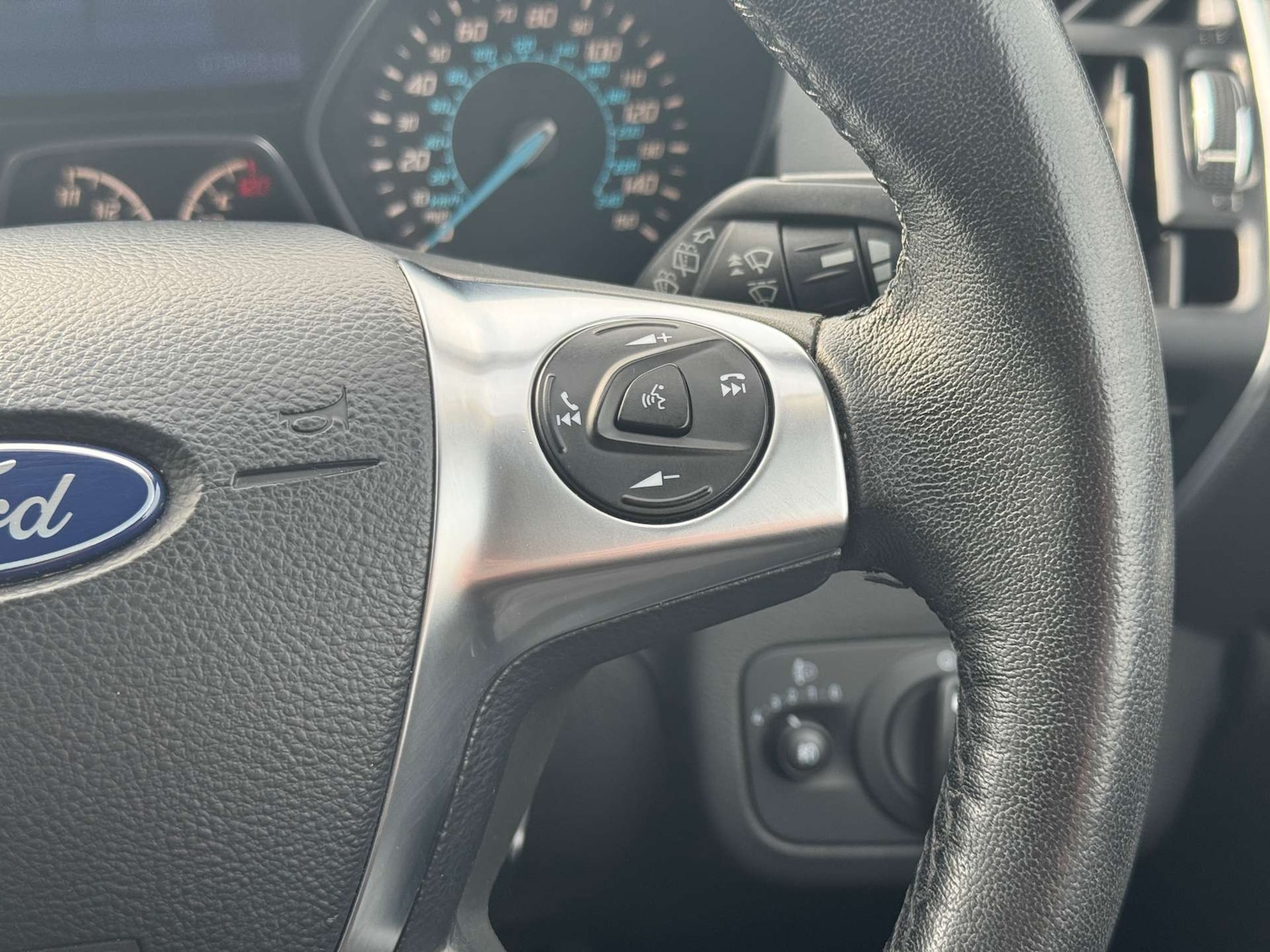 Used Ford Kuga 2014 for sale - 76101616: Photo 32