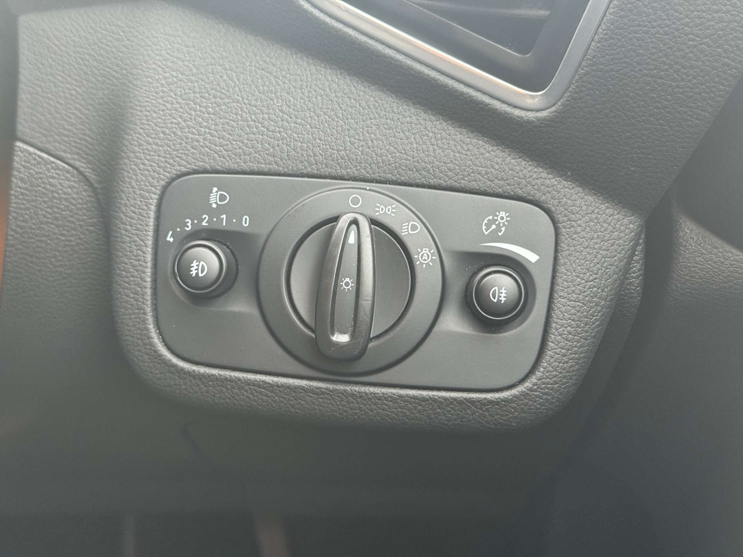 Used Ford Kuga 2014 for sale - 76101616: Photo 36