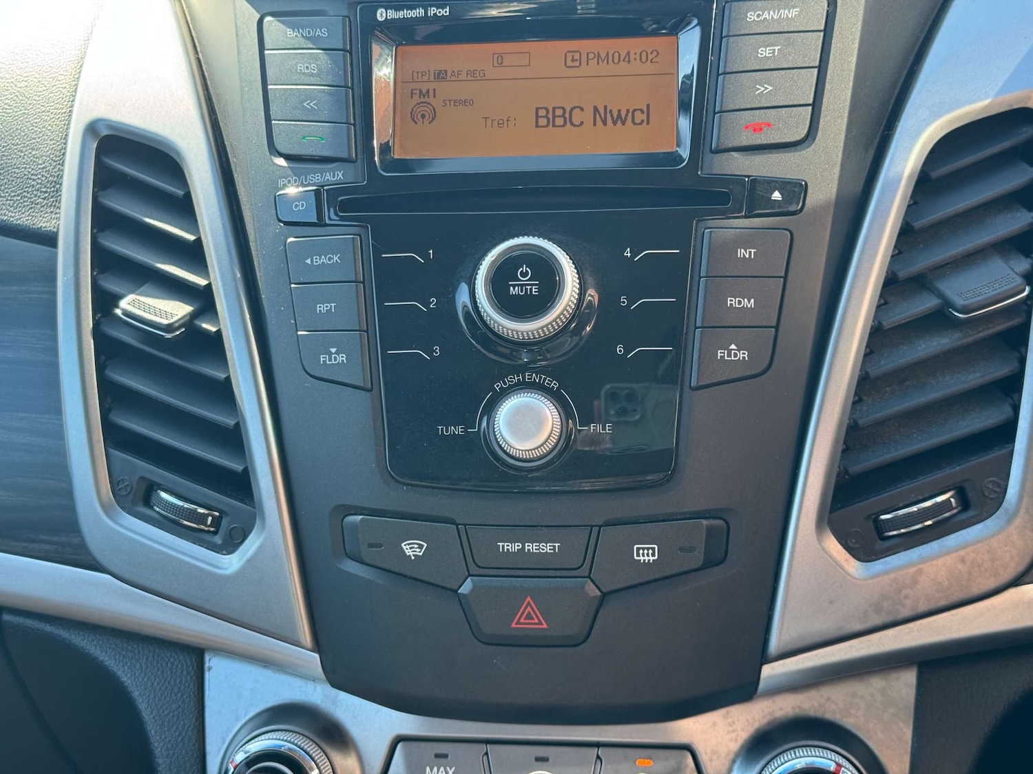 Used Ssangyong Korando 2015 for sale - 76601923: Photo 40