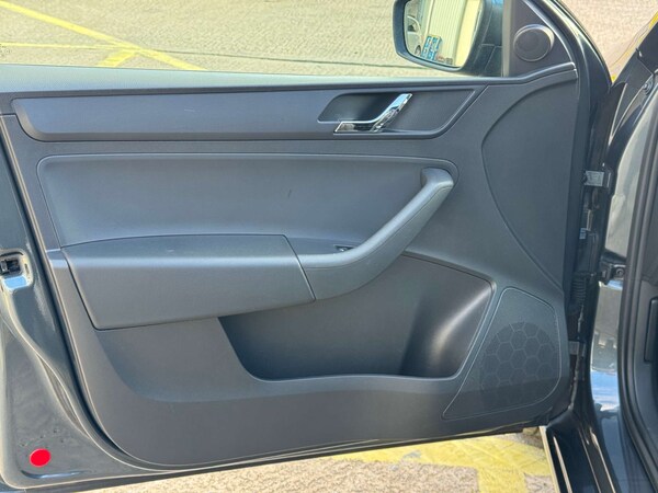 Used Skoda Rapid 2014 for sale - 76101668: Photo 50
