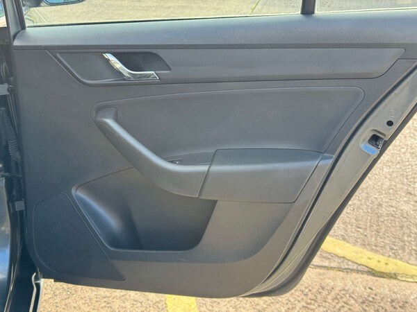 Used Skoda Rapid 2014 for sale - 76101668: Photo 52