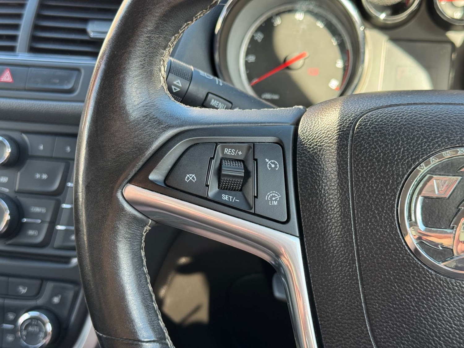 Used Vauxhall Mokka 2015 for sale - 76520333: Photo 30