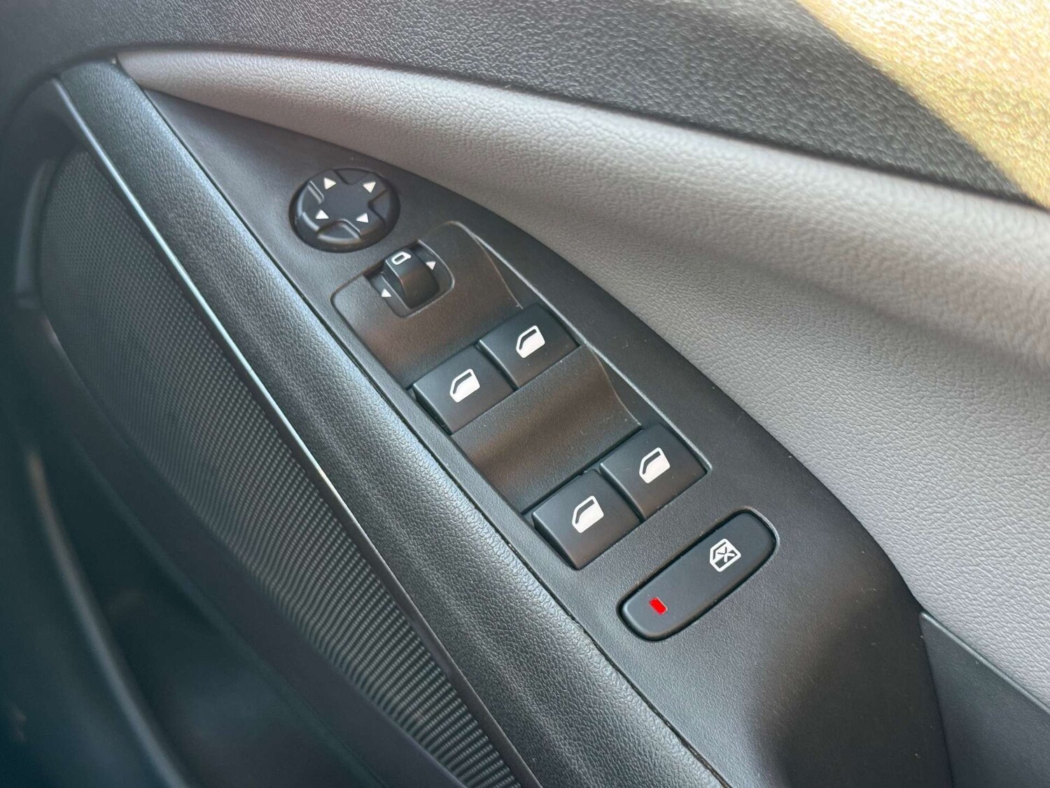 Used Vauxhall Crossland X 2019 for sale - 76241029: Photo 37