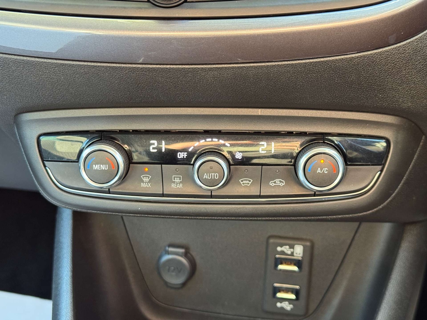 Used Vauxhall Crossland X 2019 for sale - 76241029: Photo 42