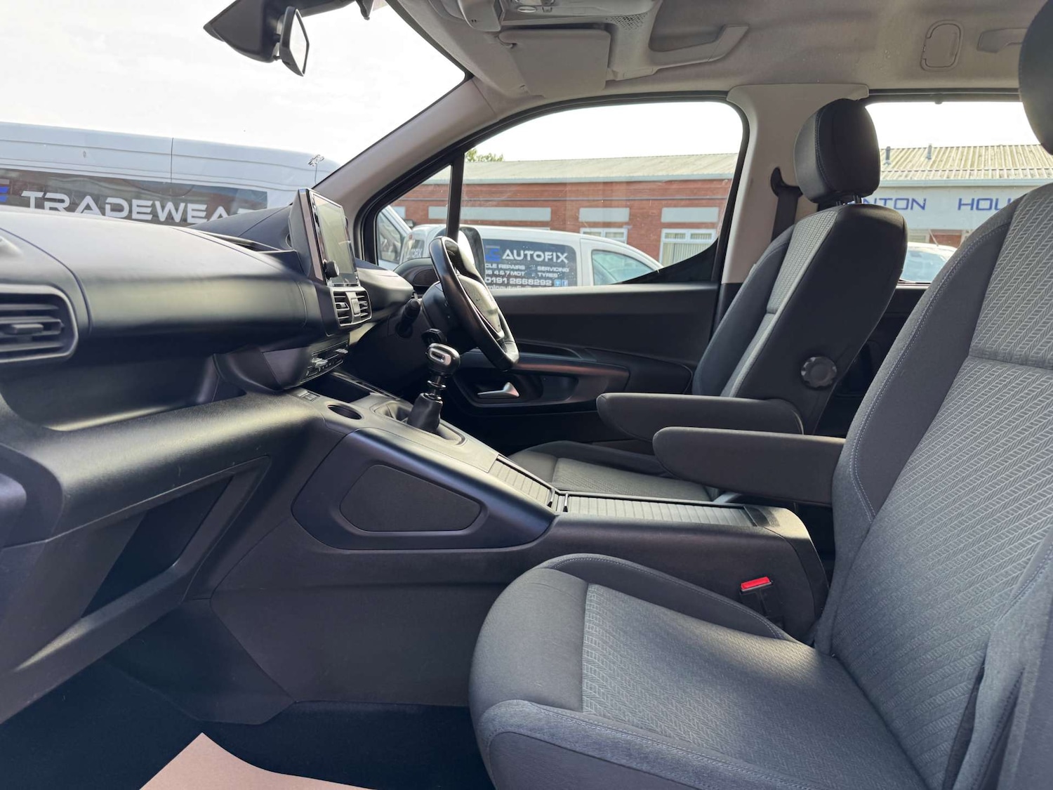 Used Peugeot Rifter 2019 for sale - 76101670: Photo 17