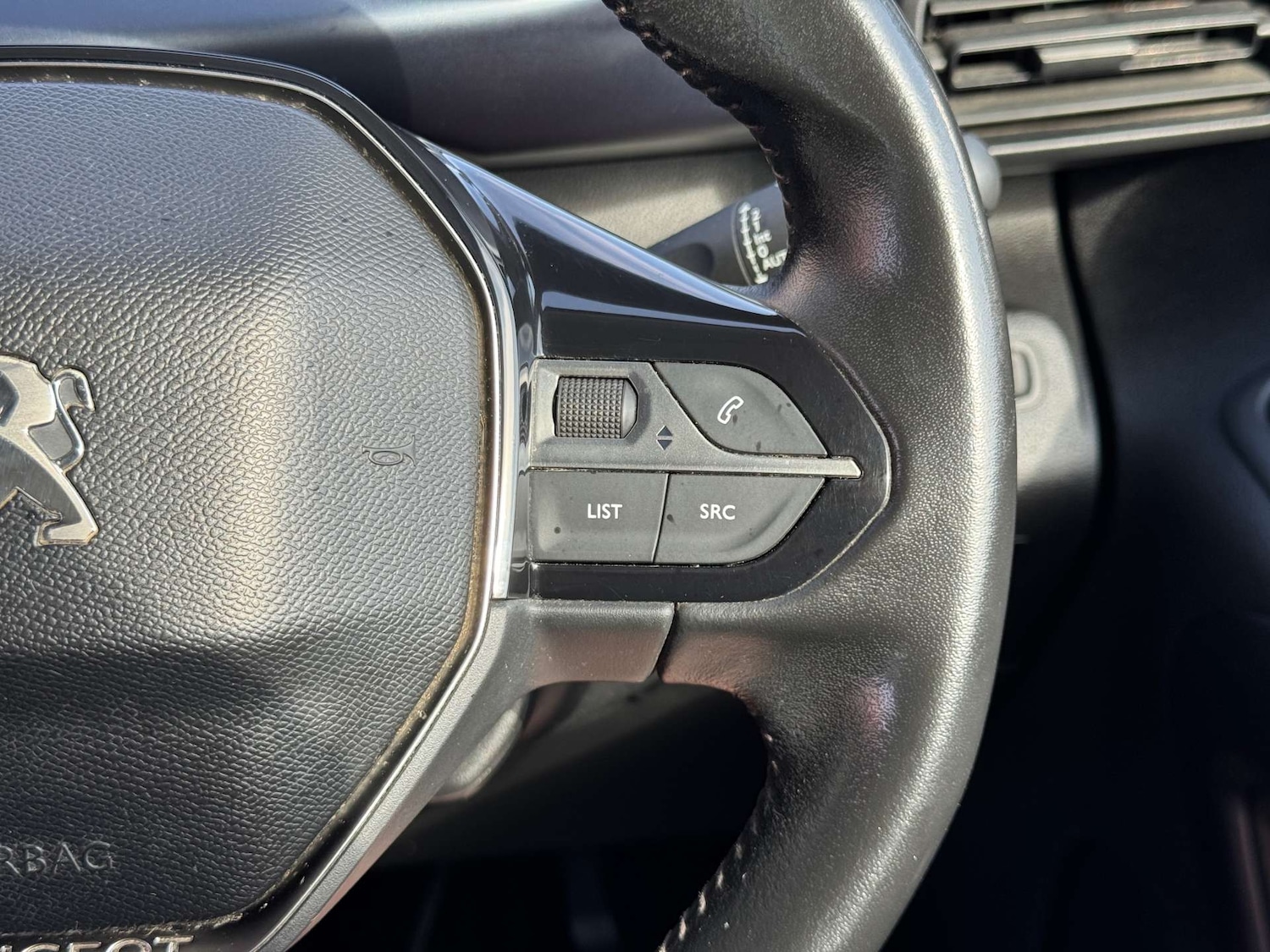 Used Peugeot Rifter 2019 for sale - 76101670: Photo 31