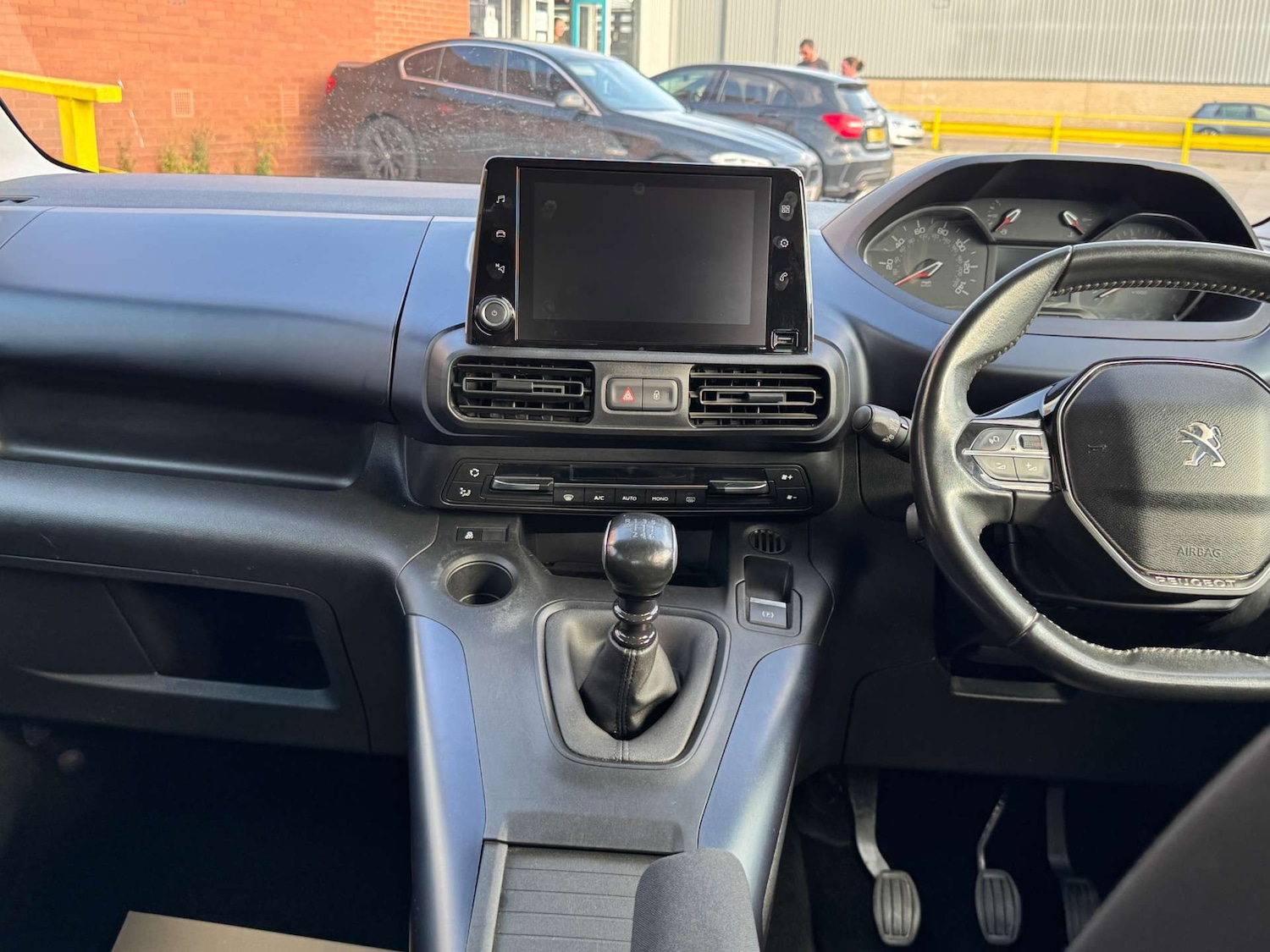 Used Peugeot Rifter 2019 for sale - 76101670: Photo 39