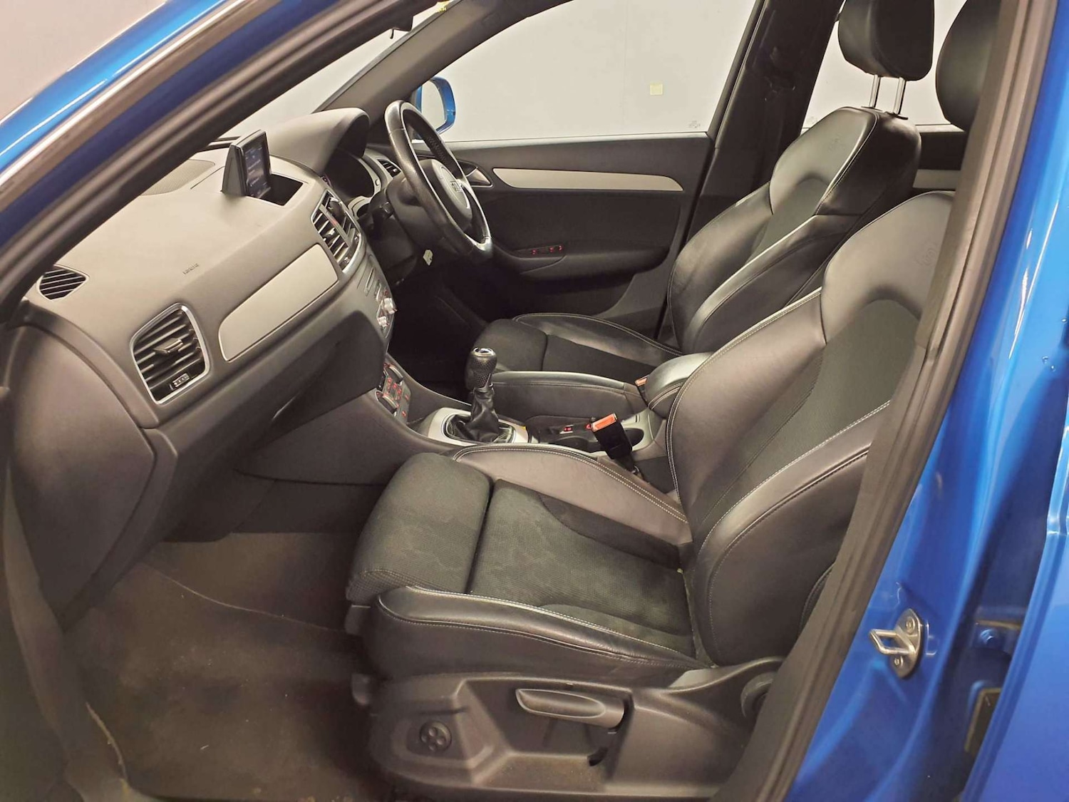 Used Audi Q3 2015 for sale - 77205137: Photo 10