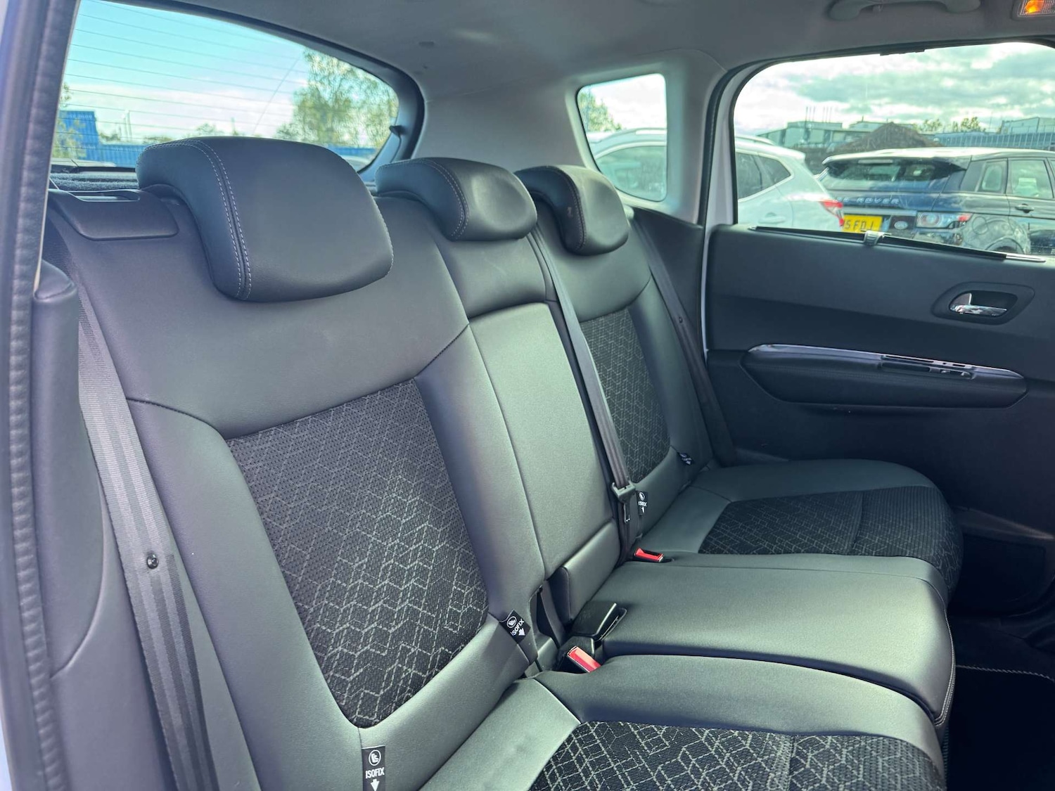 Used Peugeot 3008 2016 for sale - 76101602: Photo 19