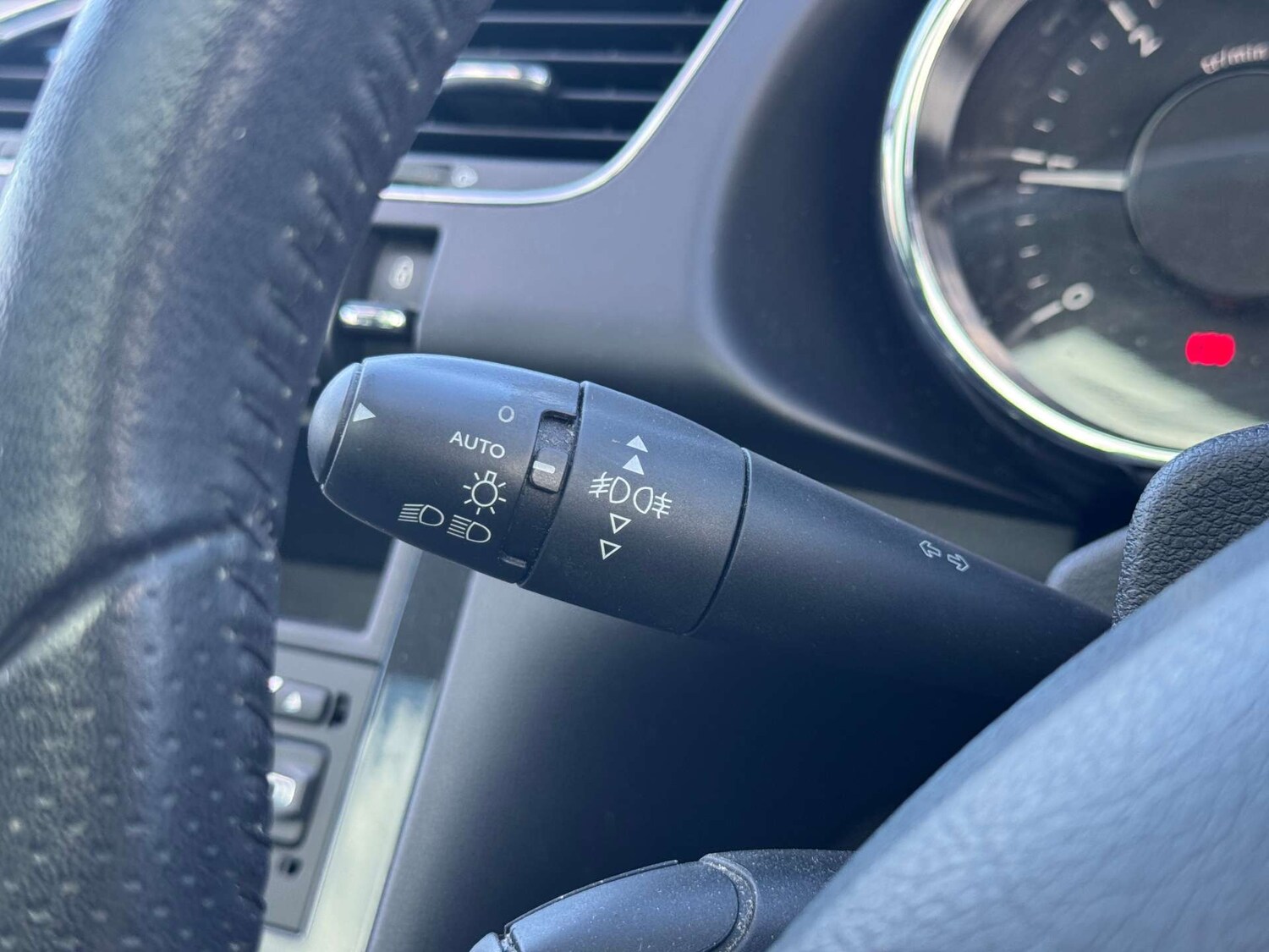Used Peugeot 3008 2016 for sale - 76101602: Photo 23