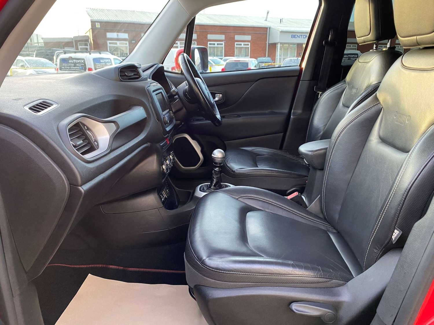 Used Jeep Renegade 2016 for sale - 76866959: Photo 19