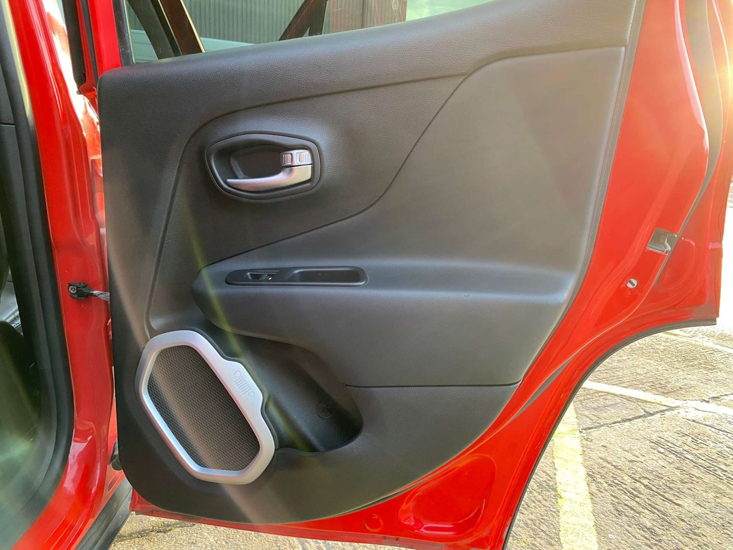 Used Jeep Renegade 2016 for sale - 76866959: Photo 28