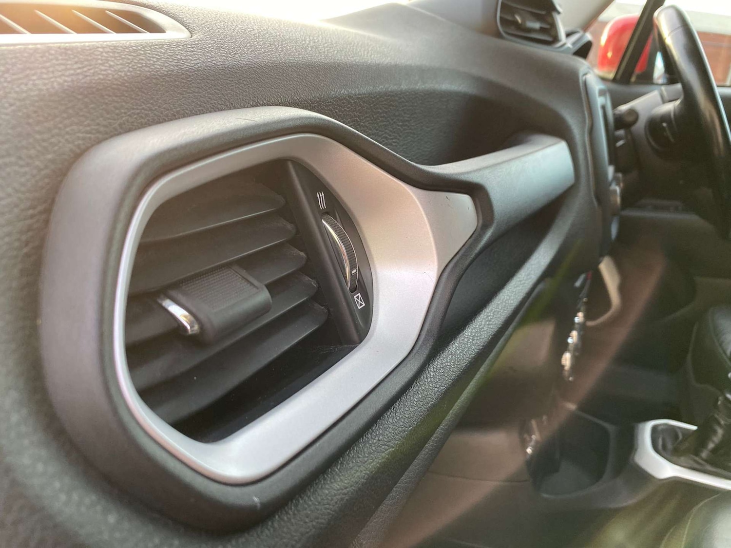 Used Jeep Renegade 2016 for sale - 76866959: Photo 33