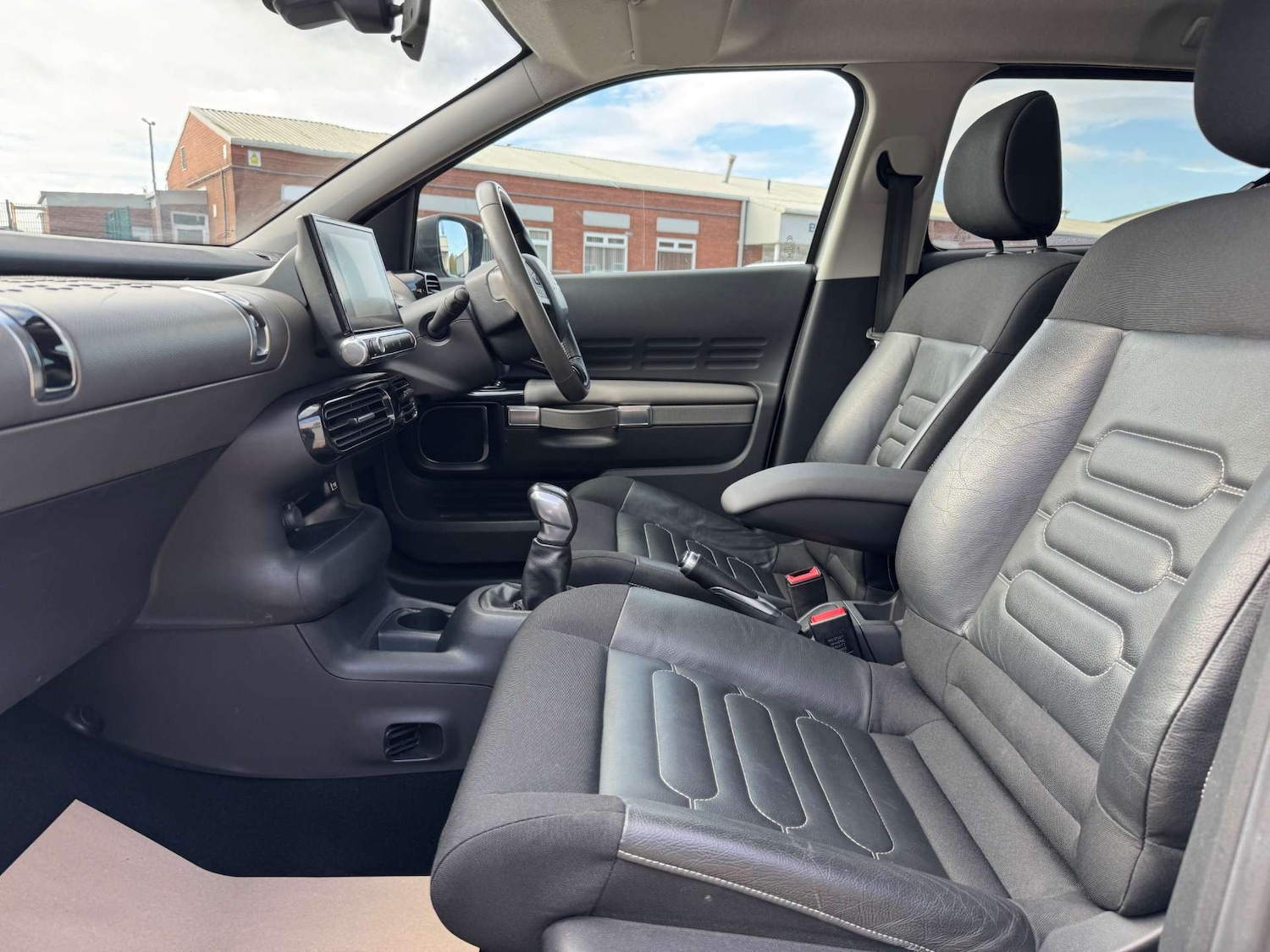 Used Citroen C4 Cactus 2017 for sale - 76520319: Photo 19