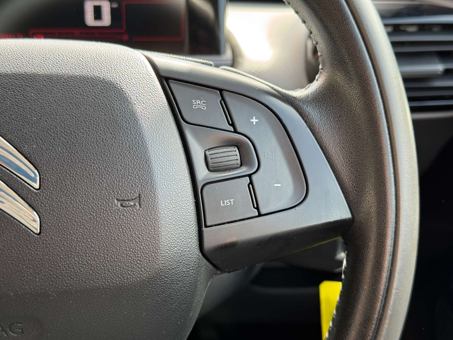 Used Citroen C4 Cactus 2017 for sale - 76520319: Photo 32