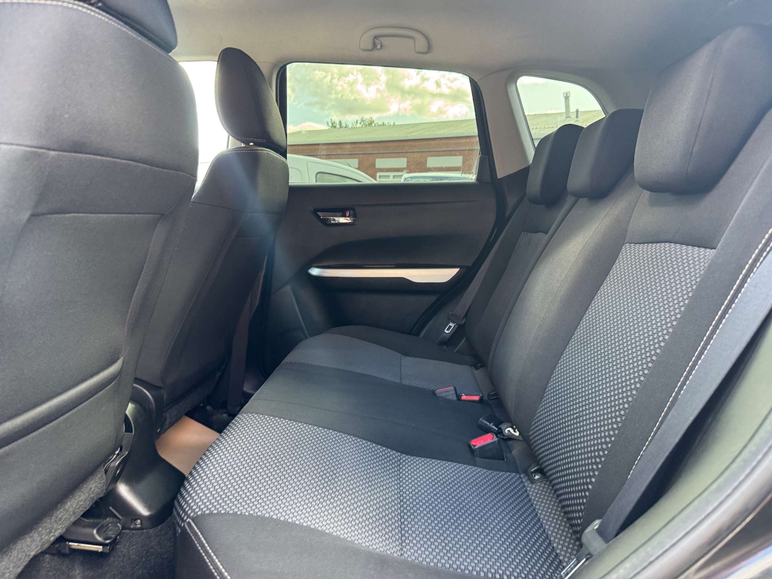 Used Suzuki Vitara 2018 for sale - 76101673: Photo 25