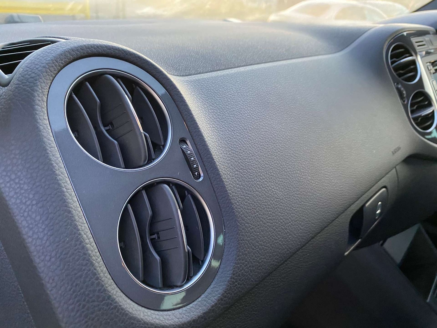 Used Volkswagen Tiguan 2013 for sale - 76866950: Photo 38