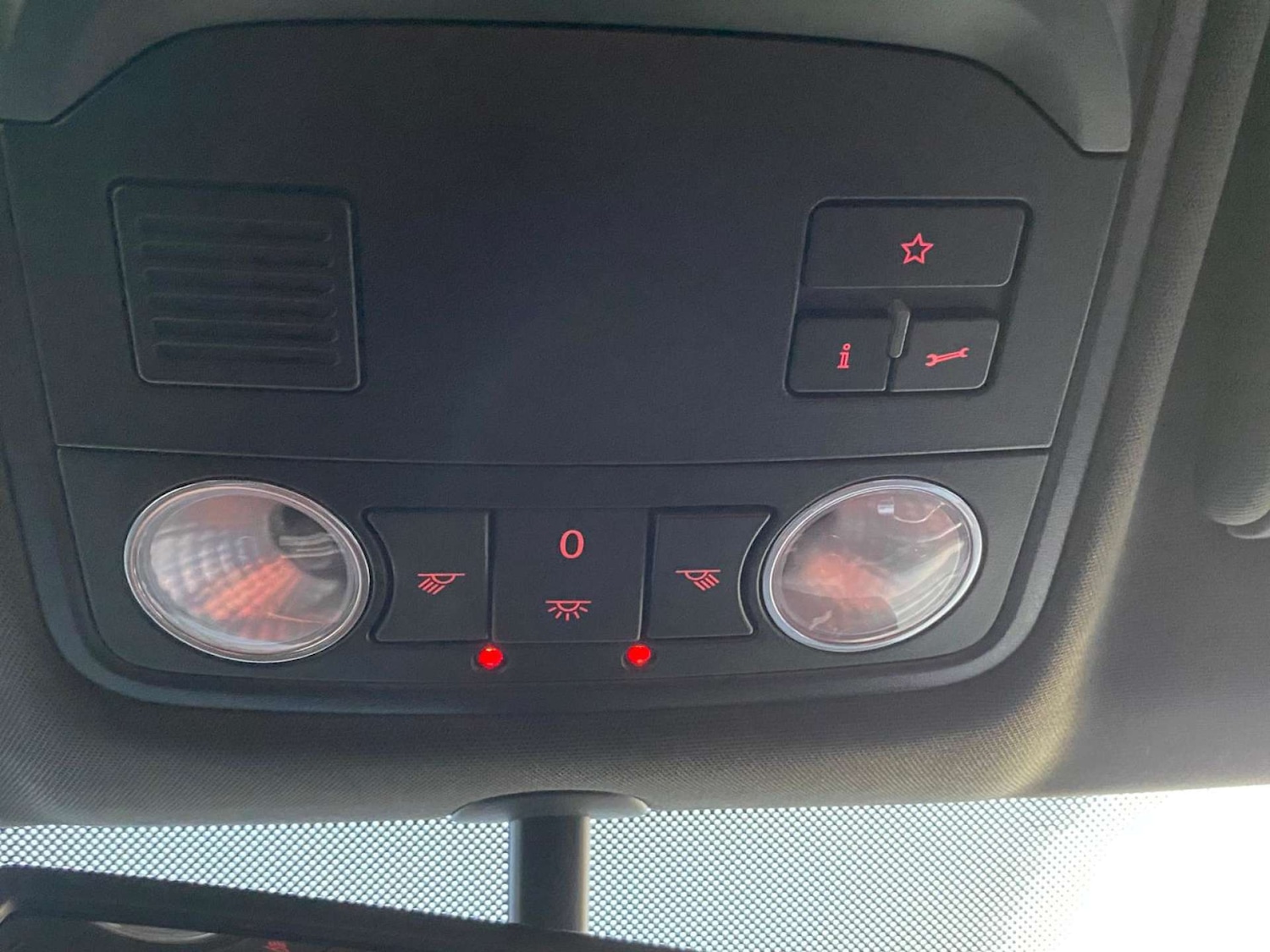 Used Volkswagen Tiguan 2013 for sale - 76866950: Photo 40