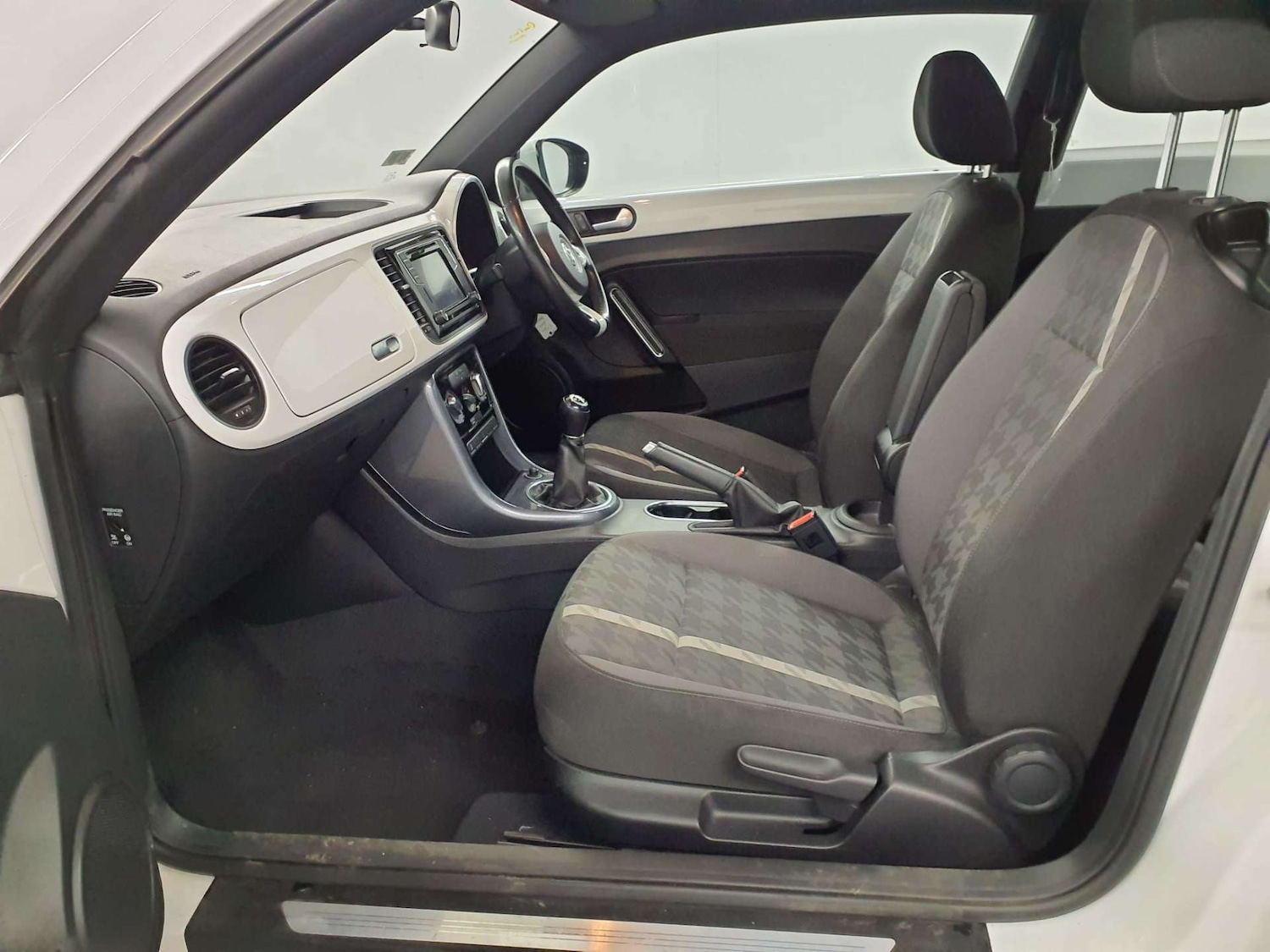 Used Volkswagen Beetle 2016 for sale - 76866961: Photo 10