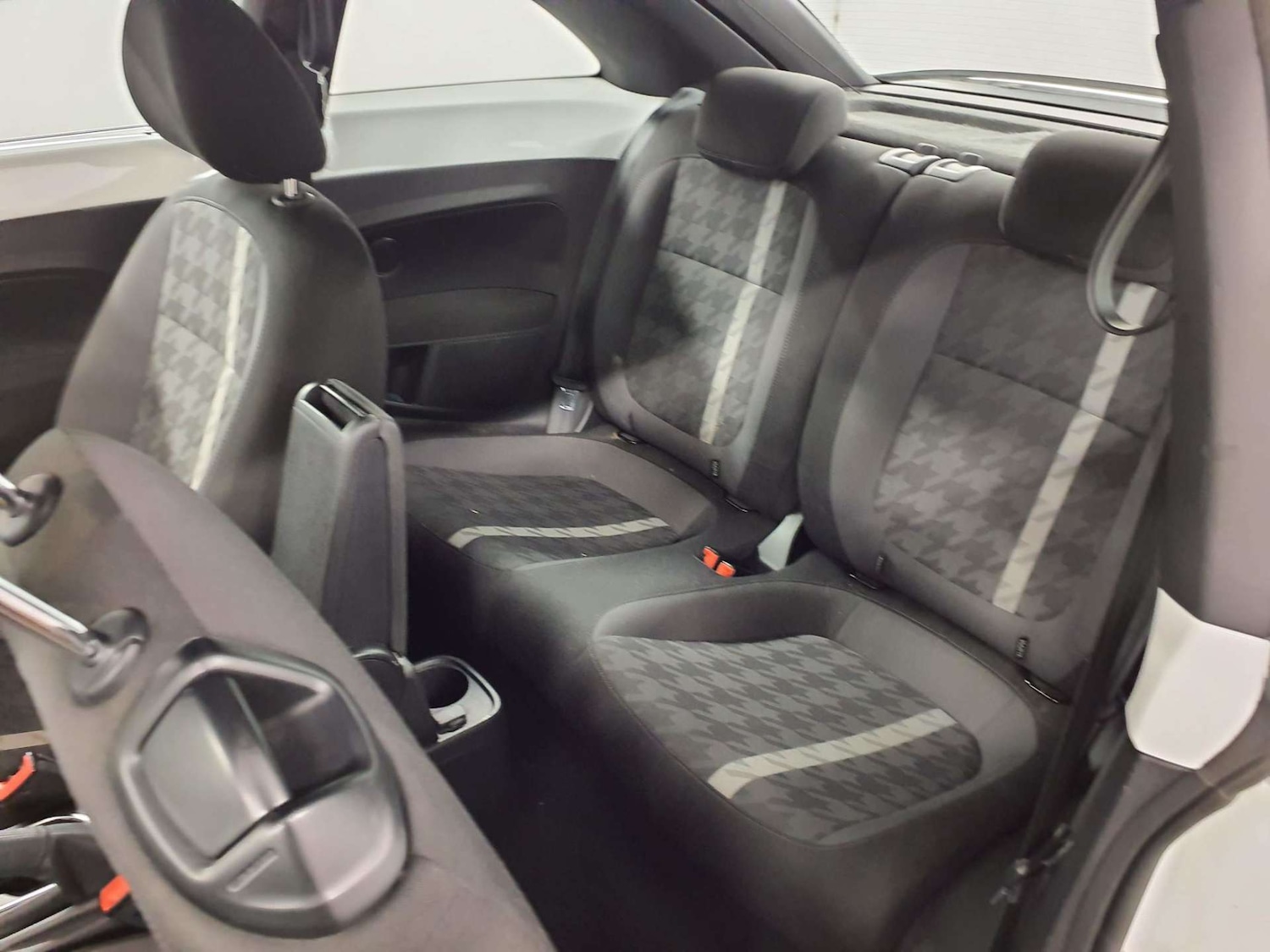 Used Volkswagen Beetle 2016 for sale - 76866961: Photo 11