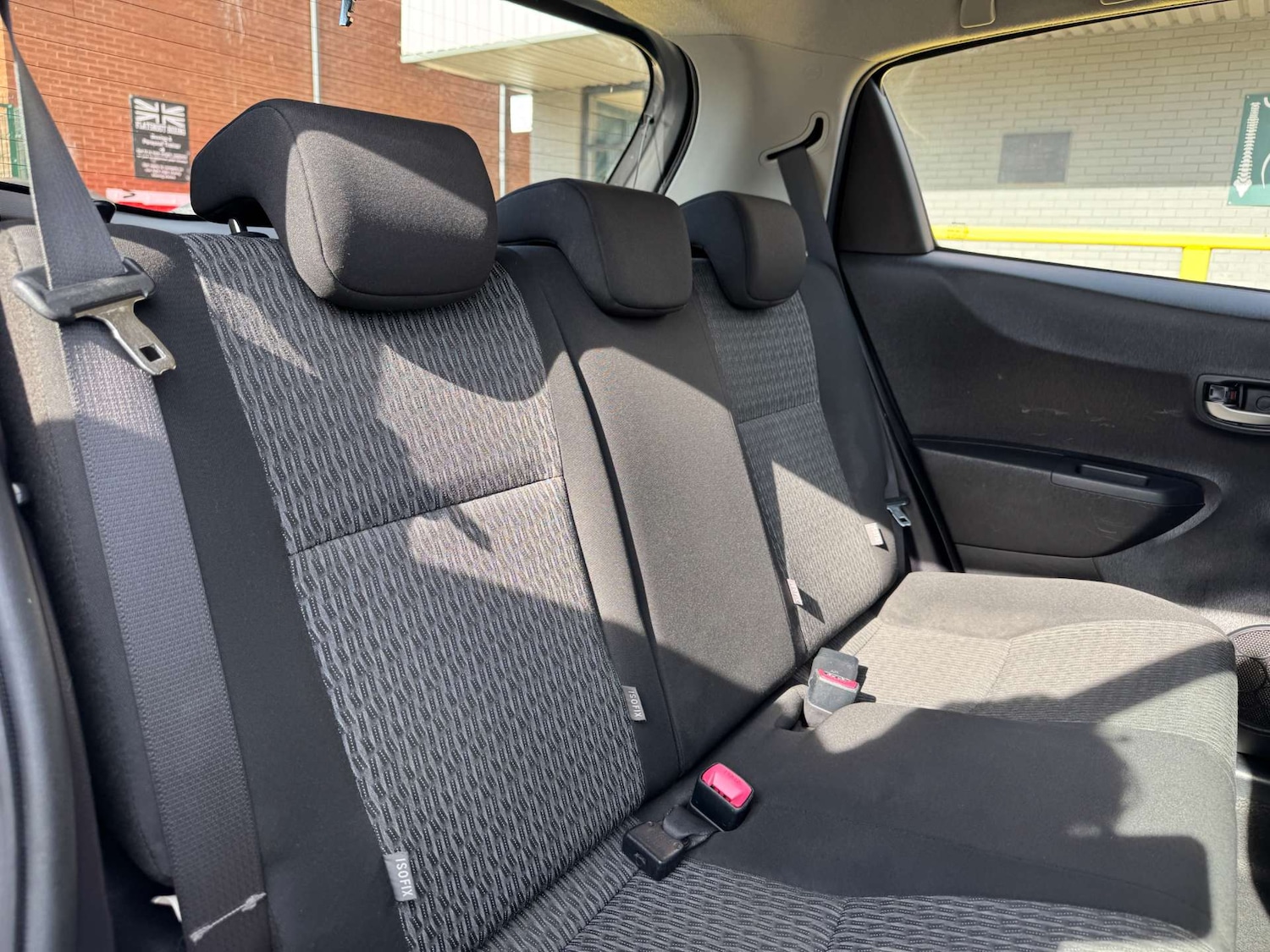 Used Toyota Yaris 2013 for sale - 76713369: Photo 22