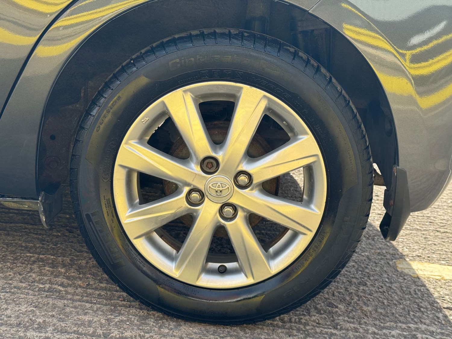 Used Toyota Yaris 2013 for sale - 76713369: Photo 50