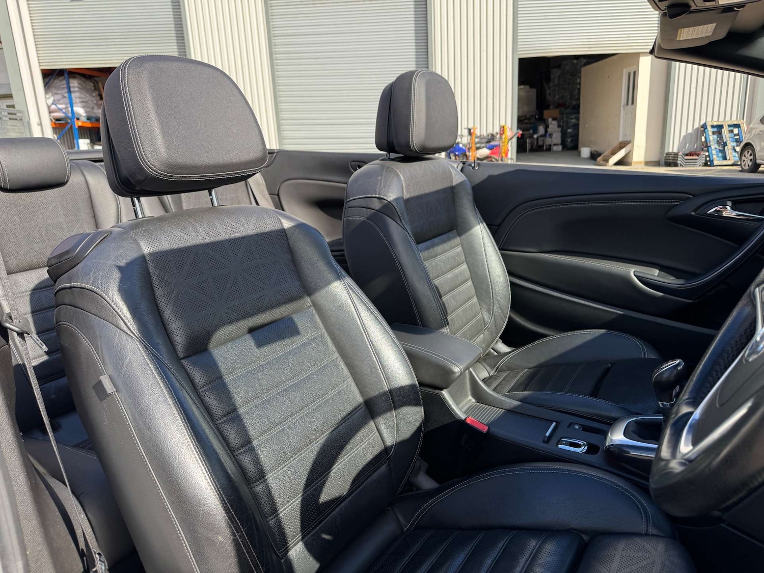 Used Vauxhall Cascada 2015 for sale - 76101700: Photo 17