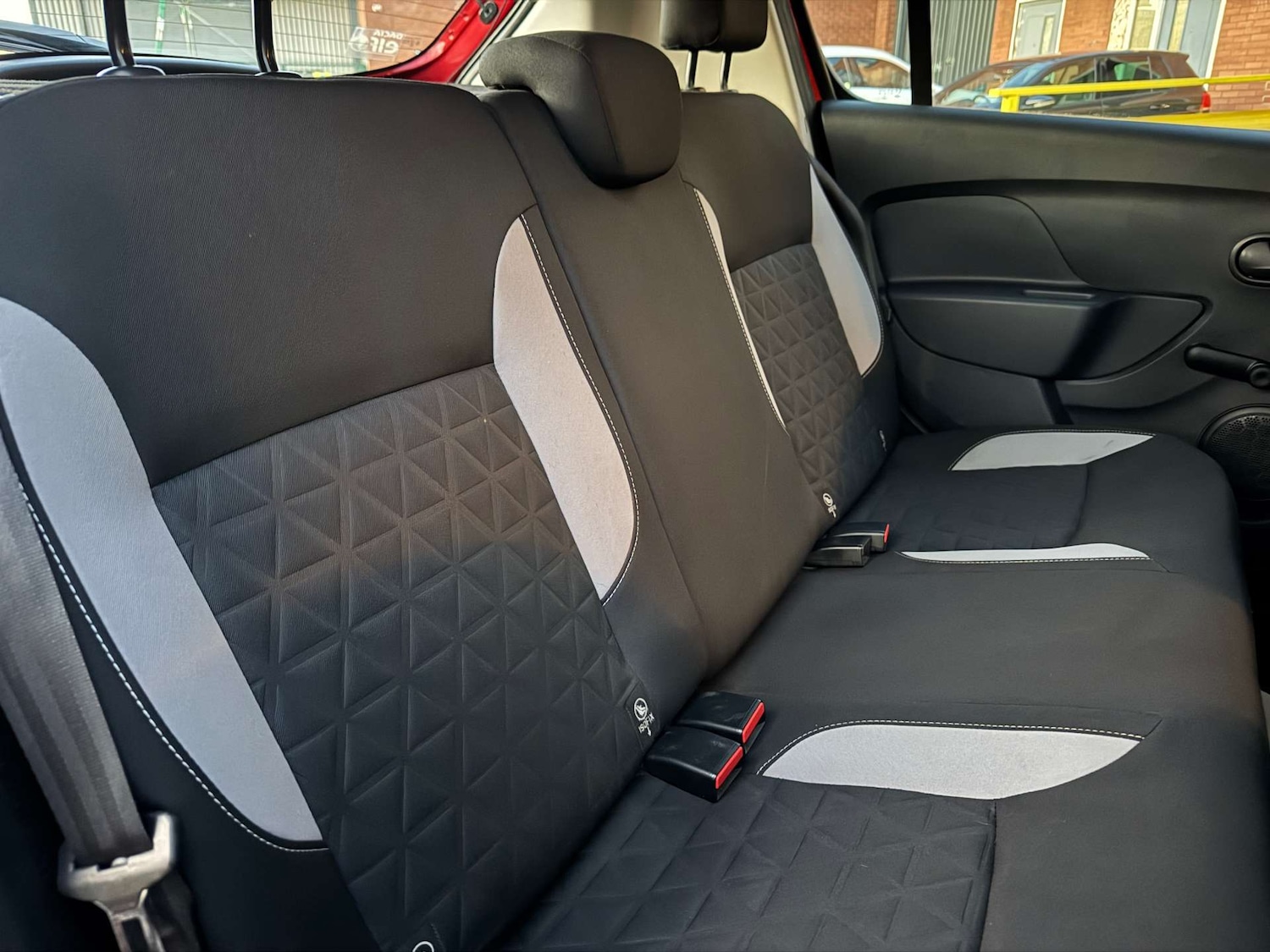 Used Dacia Sandero Stepway 2014 for sale - 76520320: Photo 25