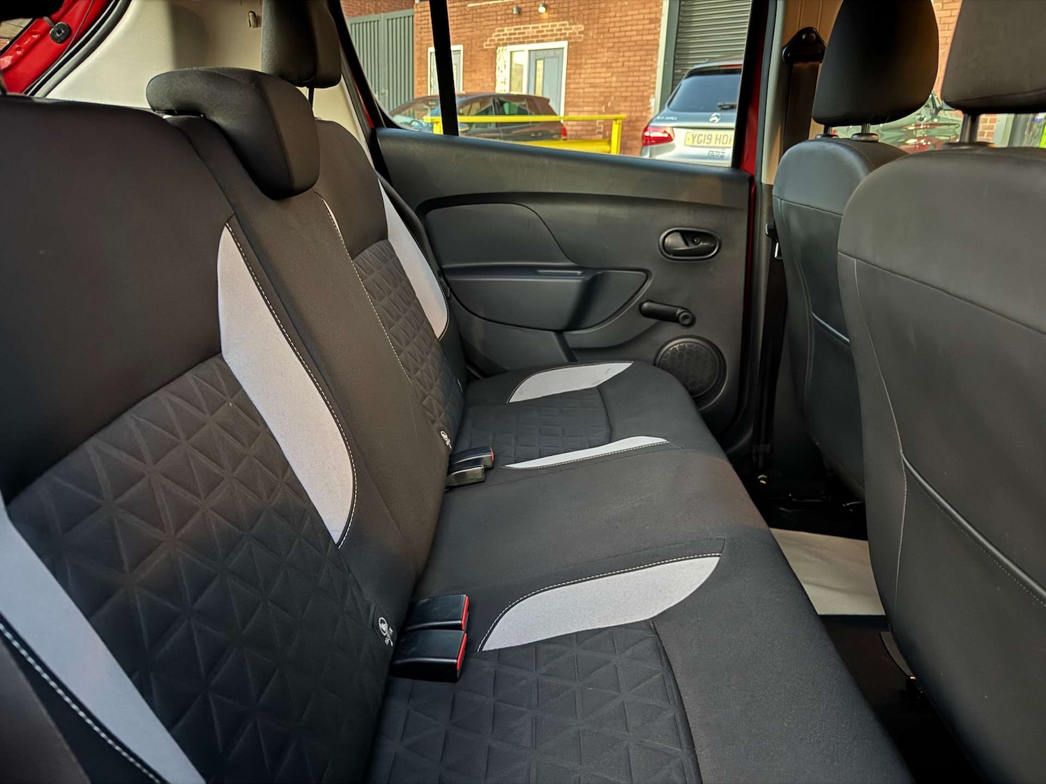 Used Dacia Sandero Stepway 2014 for sale - 76520320: Photo 26