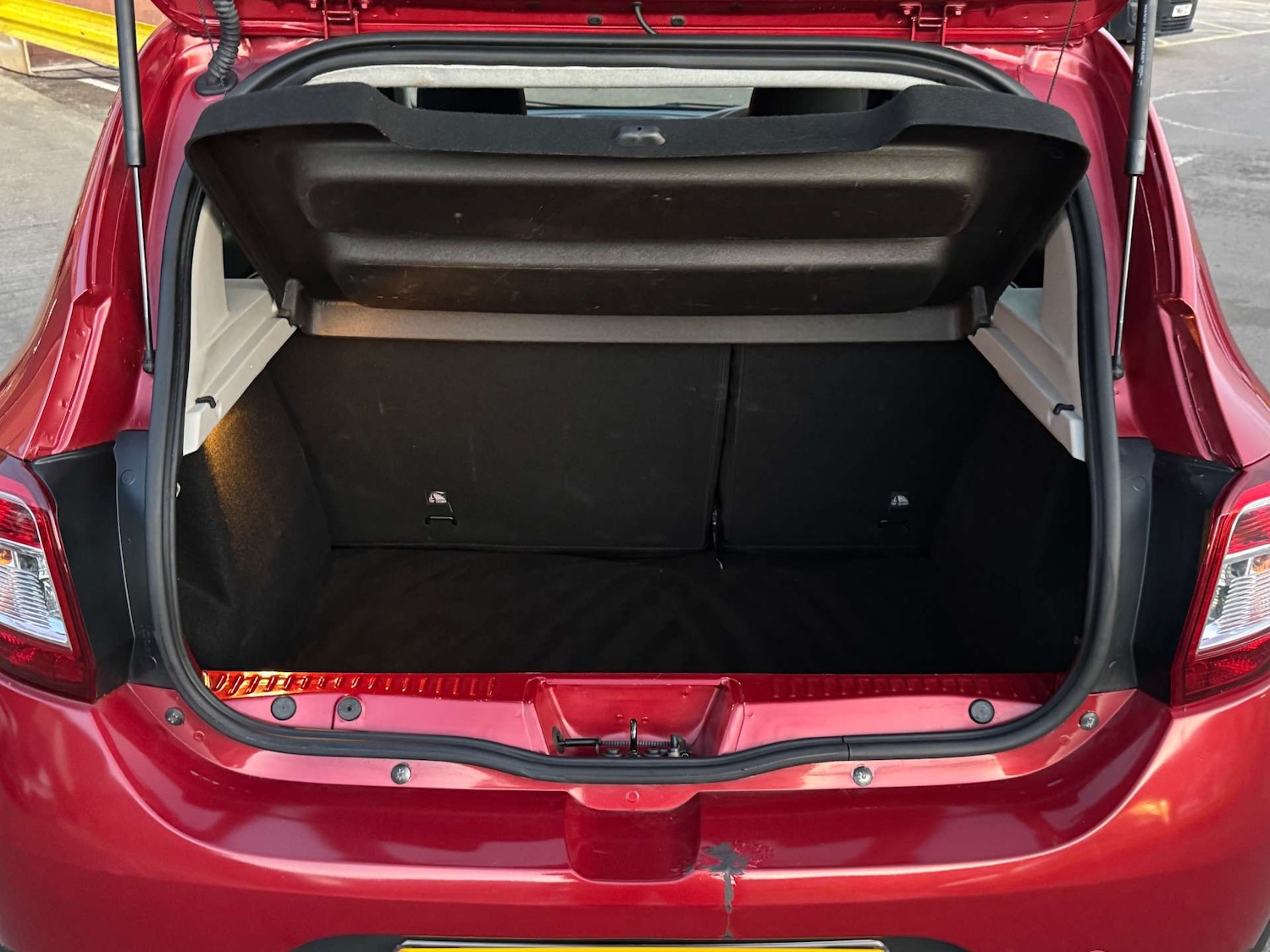 Used Dacia Sandero Stepway 2014 for sale - 76520320: Photo 29