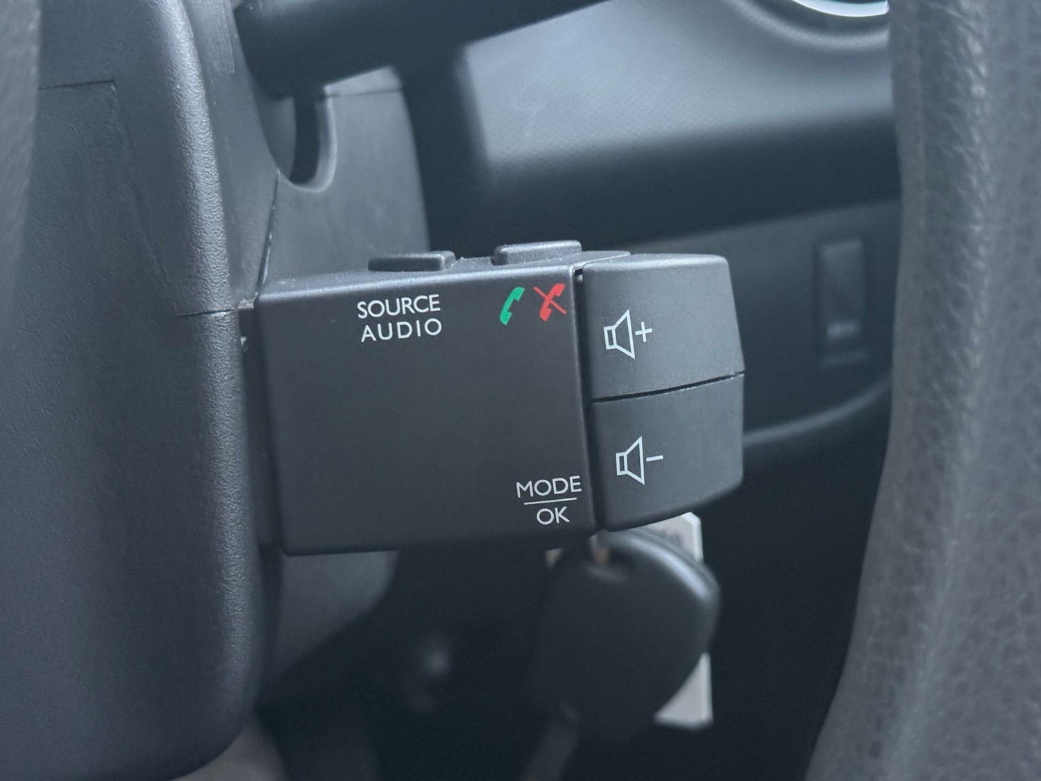 Used Dacia Sandero Stepway 2014 for sale - 76520320: Photo 32