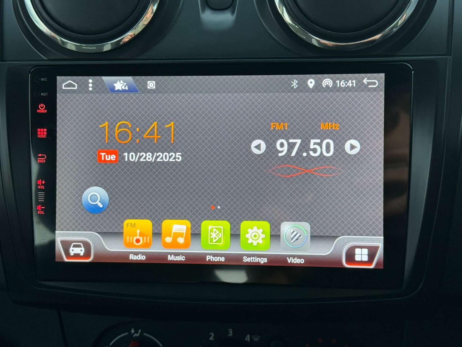 Used Dacia Sandero Stepway 2014 for sale - 76520320: Photo 44