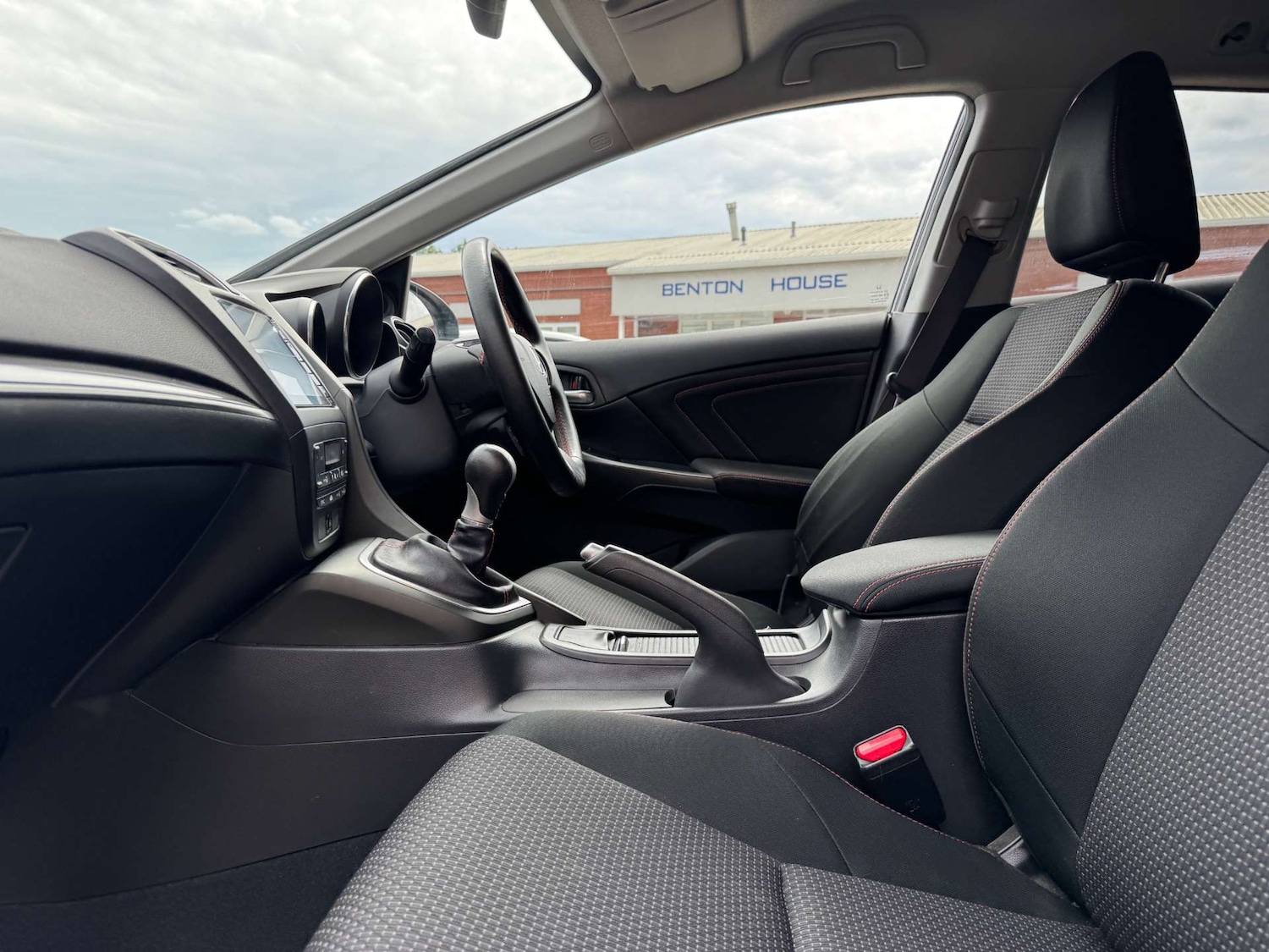 Used Honda Civic 2017 for sale - 76601697: Photo 17