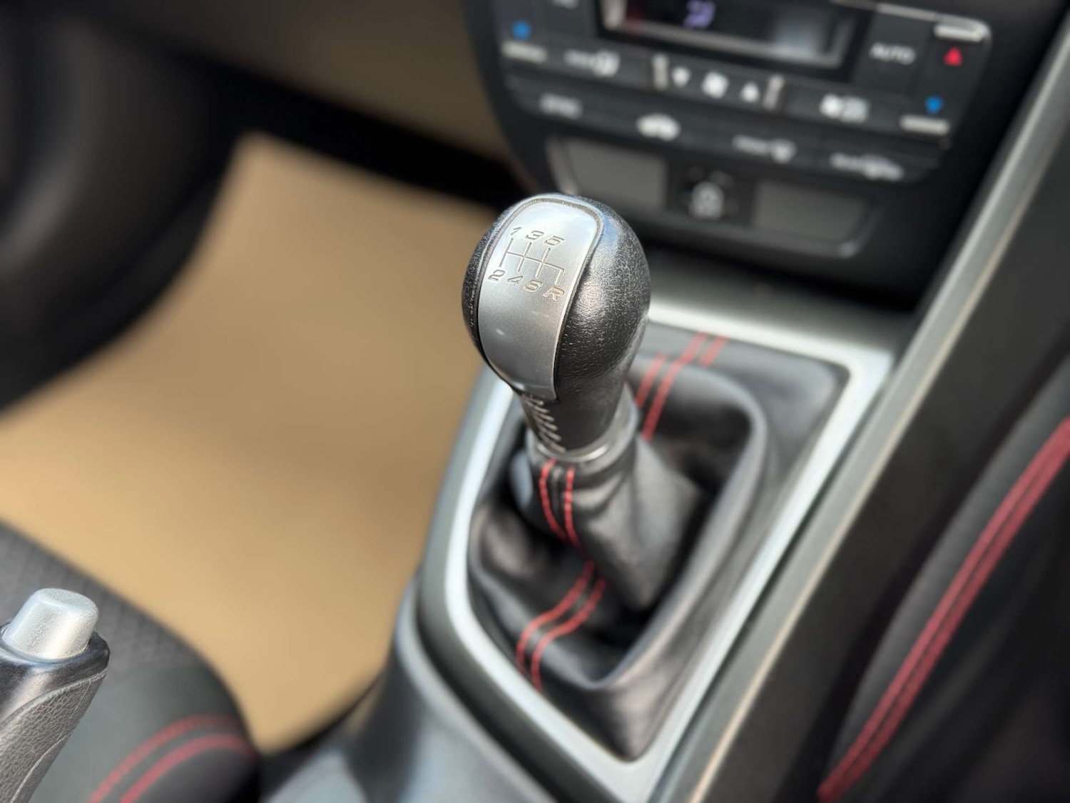 Used Honda Civic 2017 for sale - 76601697: Photo 41