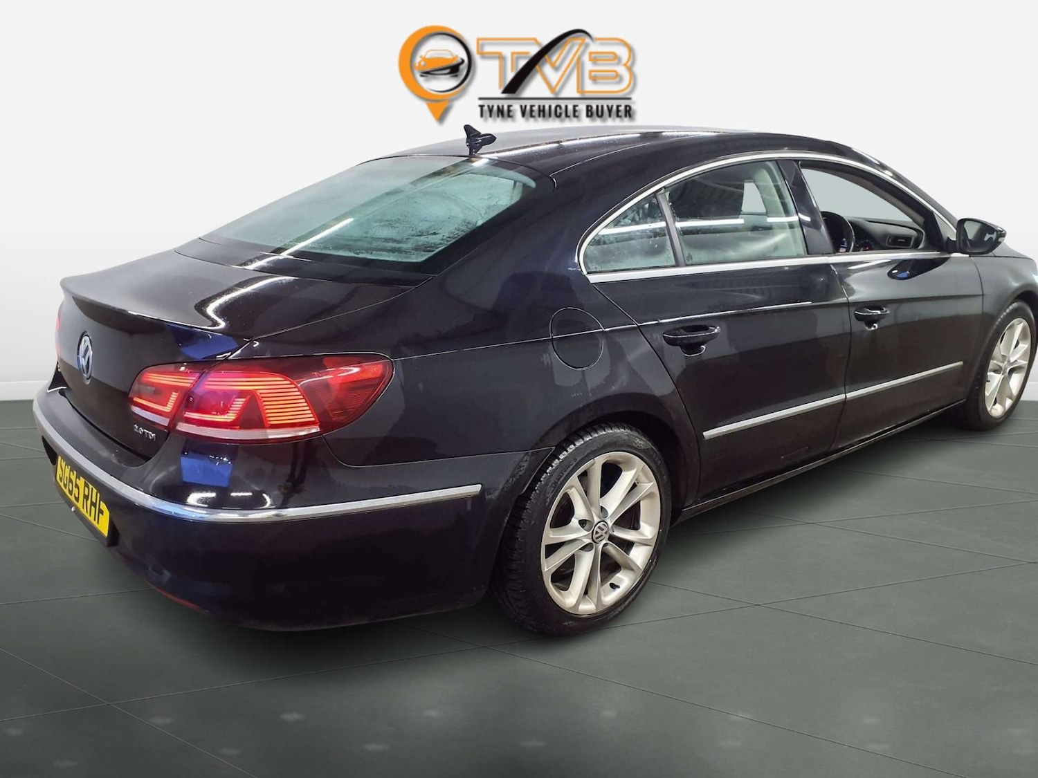 Used Volkswagen CC 2015 for sale - 77268889: Photo 2