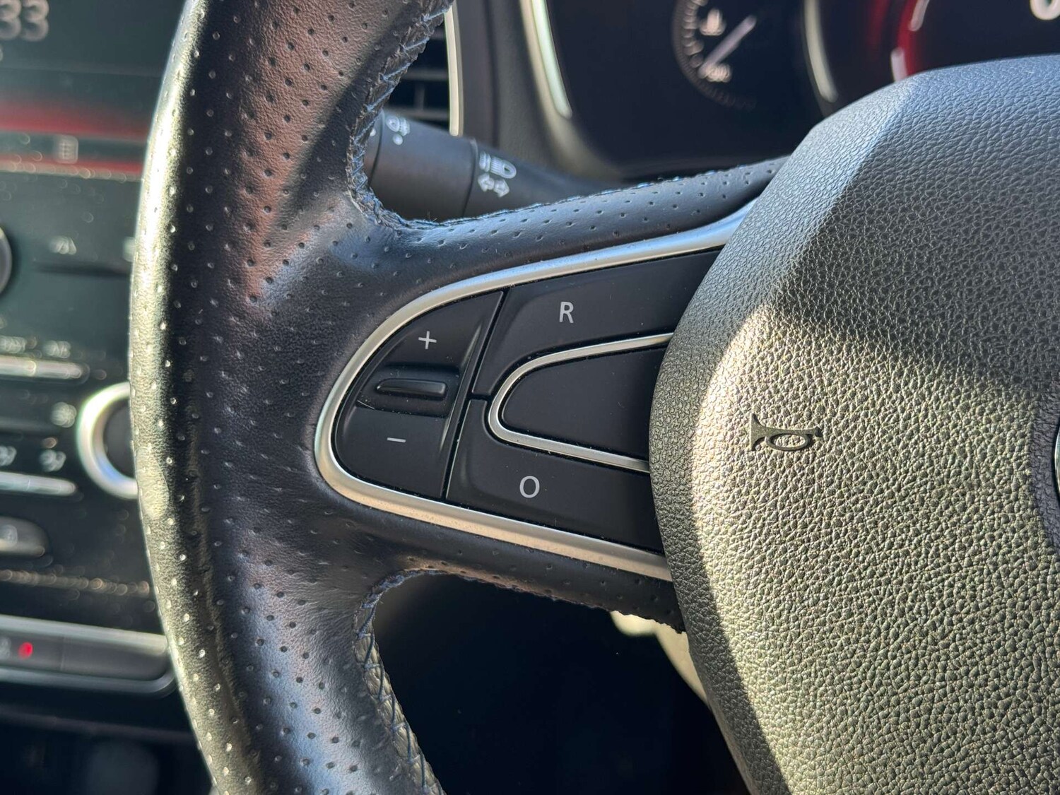 Used Renault Megane 2017 for sale - 76101663: Photo 32