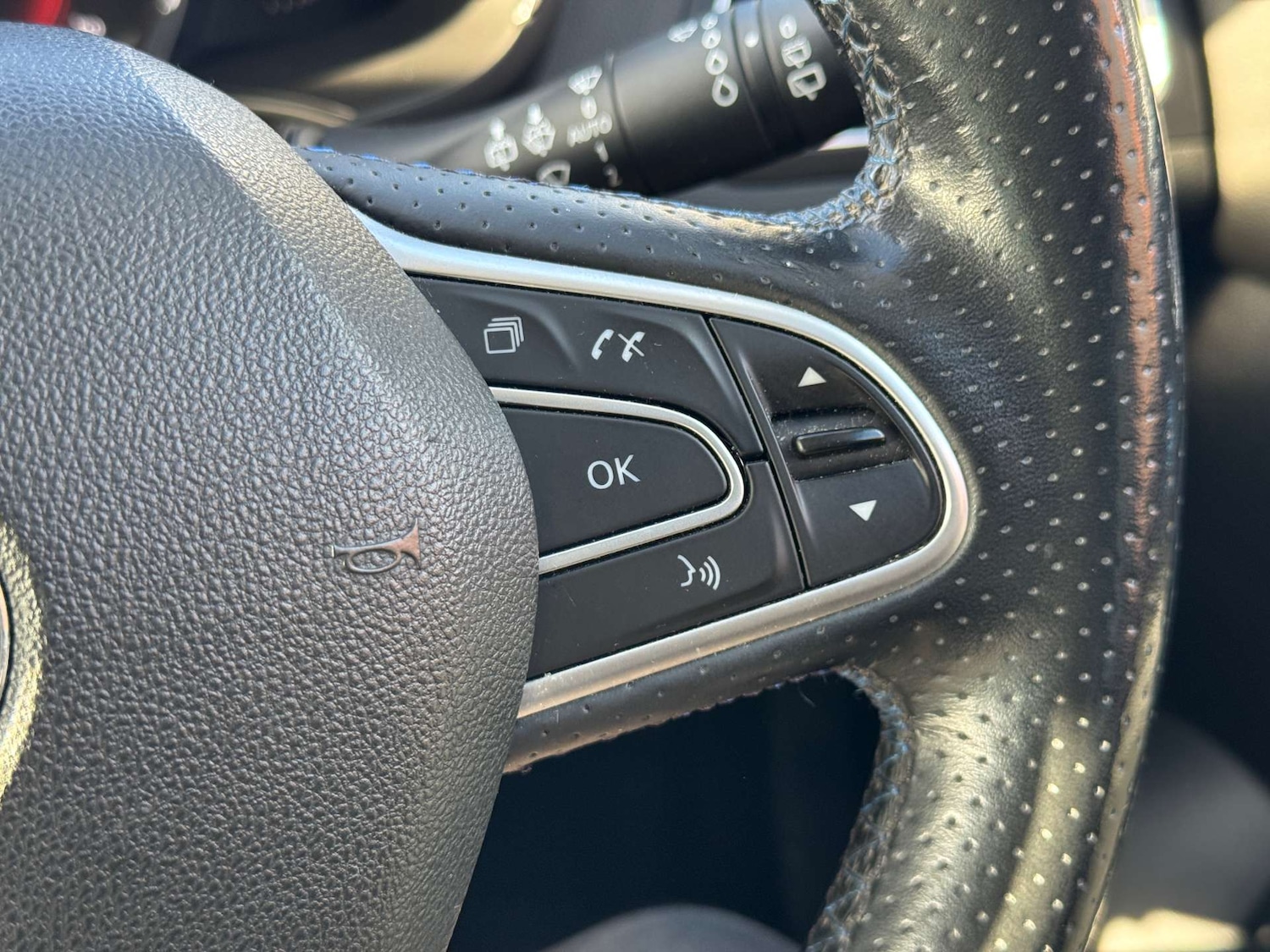 Used Renault Megane 2017 for sale - 76101663: Photo 33