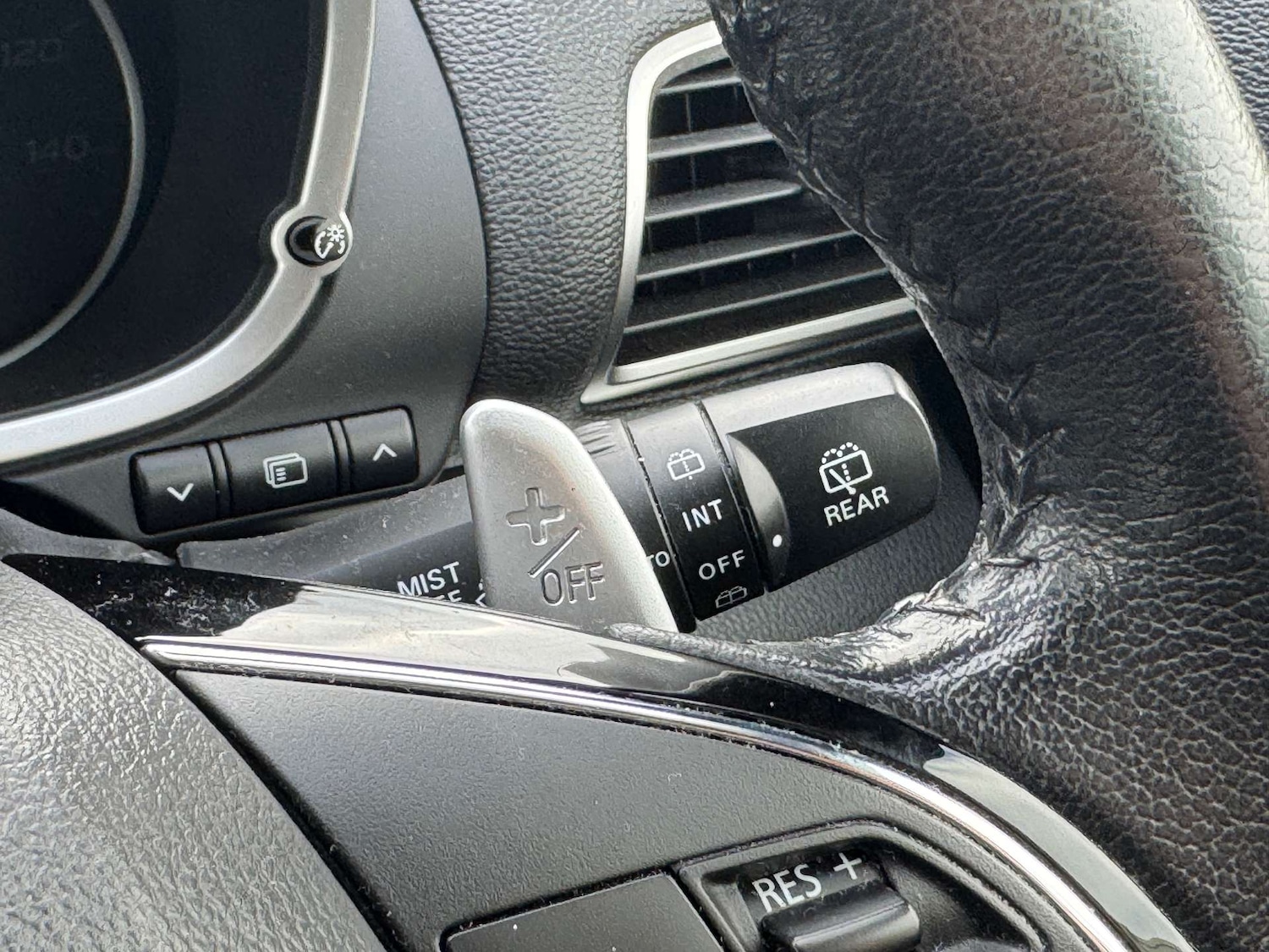 Used Mitsubishi Eclipse Cross 2018 for sale - 76437905: Photo 17