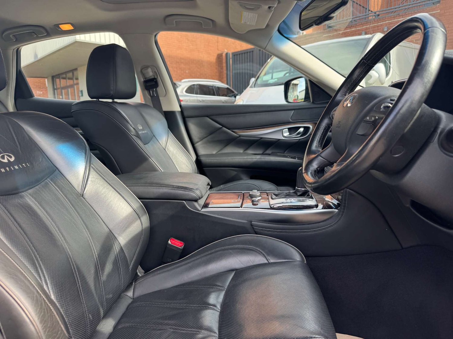 Used Infiniti M 2013 for sale - 76101677: Photo 16